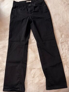 Levi’s Black Straight Fit Denim Jeans